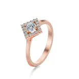 Pierścionek z różowego złota z diamentami AJPZ_077